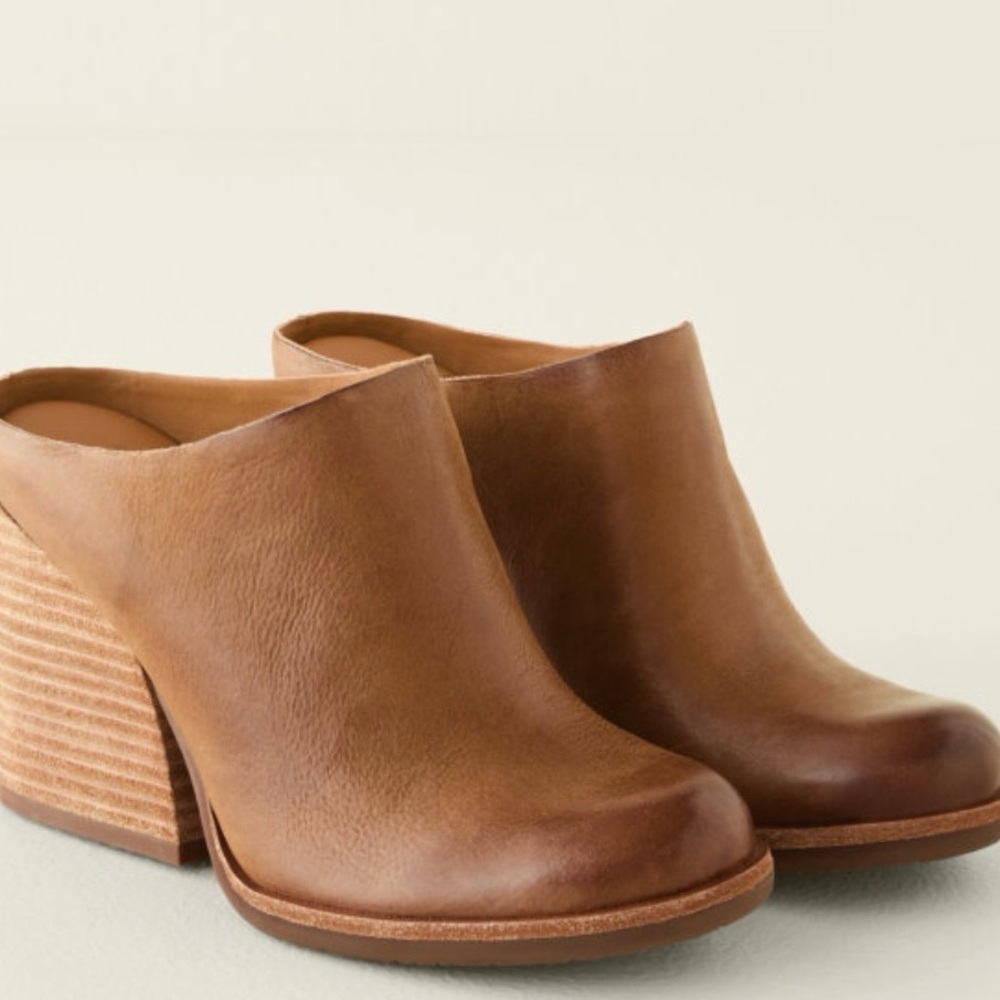KORK-EASE Challis Heeled Mule - Contemporary Mule with Sculpted Chunky Heel